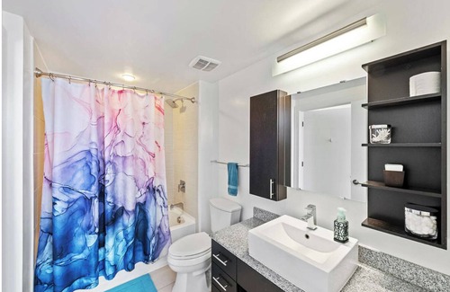 Potomac West Appartement | Move-in ready fully furnished in luxury apartment!