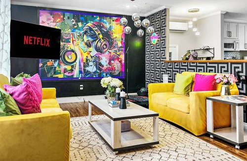 South Bruce Peninsula Maison | Movie Themed House with mini-Arcade & Hot Tub