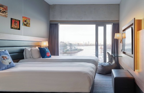 Westpoort Hôtel | Moxy Amsterdam Houthavens