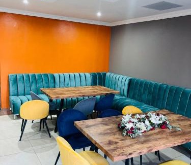 Thembisile Maison | Mpisana boutique guesthouse