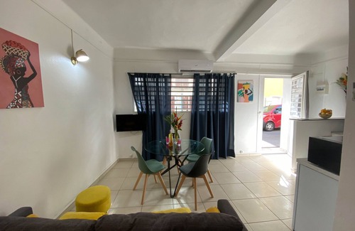Saint-Pierre Appartement | La Kalenda - Studio climatisé