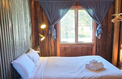 Brooman Autre | Mrs Myers - Unique getaway experience the whole family can enjoy