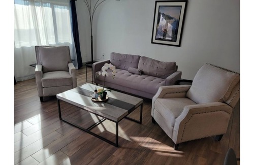 North Mountain Maison | PHX No-Brainer Spacious, Clean, Value 2 Bed 1 Bath