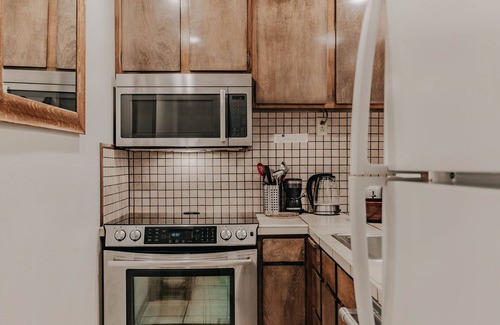 Glacier Appartement | Mt. Baker Lodging Condo 57 - Sleeps 6!