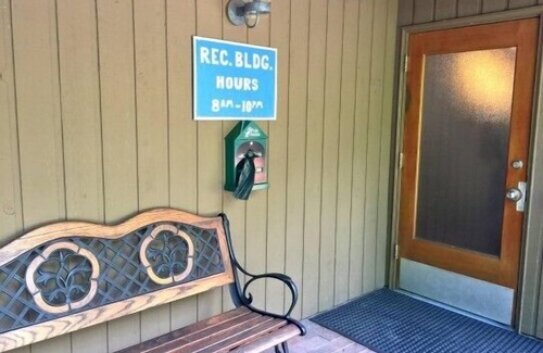 Glacier Appartement | Mt. Baker Lodging Condo 14 - Sleeps 6!