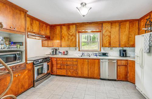 Mount Ida Maison | Mt Ida Home with Patio 11 Mi to Lake Ouachita!