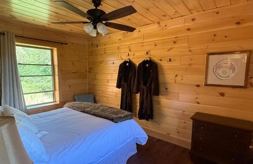 Summerhaven Cabine | Mt. Lemmon Lodge
