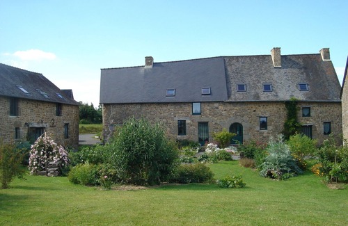 Saint-Germain-en-Cogles Cottage | MT ST MICHEL, FOUGERES 8 pers.