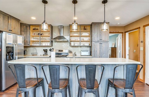 Sybertsville Chalet De Ski | Mt. Top Rustic Chalet in Eagle Rock Resort.