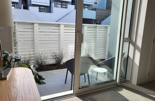 Wellington Maison | Mt Vic City Fringe w/ free carparking