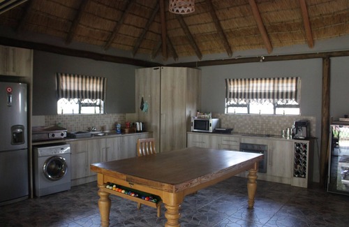 Dr JS Moroka Cabine | Mthembuskloof Country Lodge