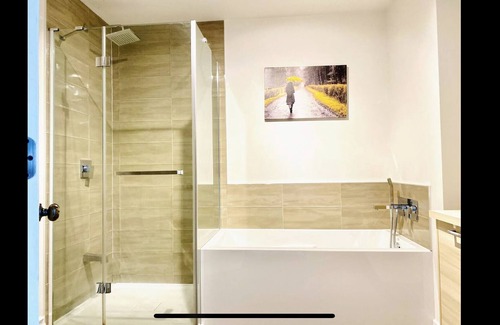 Vaudreuil Maison | MTL Holiday! Luxury Home : Close to Ski n Beach
