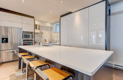 Montreal Appartement | MTL Townhouse- 3 bdr in the heart of the city