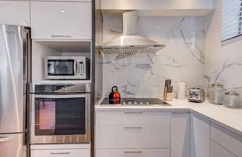 Montreal Appartement | MTL Townhouse- 3 bdr in the heart of the city