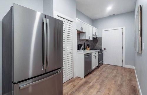 Old Town Appartement | MTM Fully Furnished Rental in Old Town - 2 beds