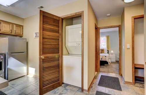 Vernon Copropriété | Mtn Creek Resort Condo - Mountain Bike, Hike, Golf, Swim, Legoland, NYC 1 Hour