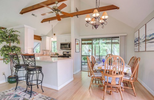 Nellysford Maison | Getaway w/ Lake Views near Wintergreen Resort!