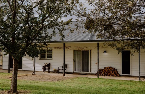 Menah Maison | Mudgee-gooree Farm Stay's Light, Bright and Welcoming House Just 7km From Mudgee
