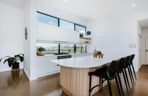 Bombira Maison | Mudgee Haven - Stunning Terra Modern Design