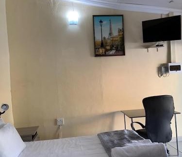 Musina Maison | Mudix Royal Palace Guest Lodge