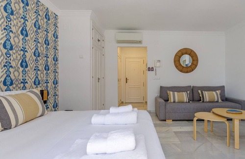 La Malagueta Appartement | Muelle Uno Studio with Sea View