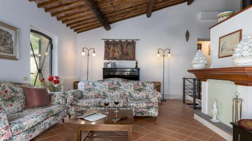Ponte di Gabbiano Villa | MULINO NEL CHIANTI 10, Emma Villas