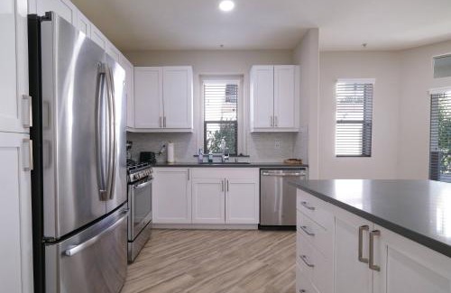 La Brea Hôtel | Multiple Miracle Mile Apartments Hub