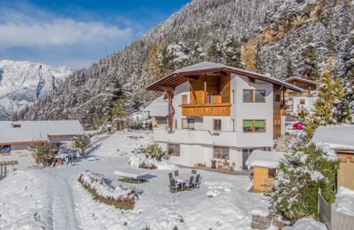 Oetz Appartement | Mundlers Hoamatl Top 2 by Interhome