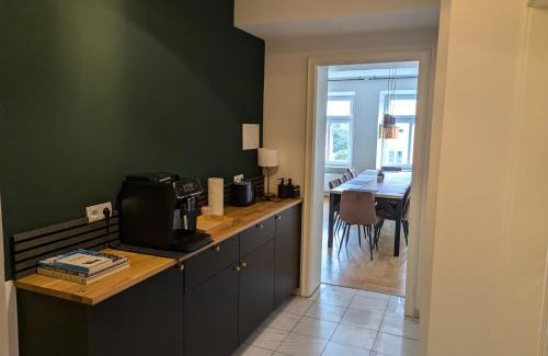 St. Paul Appartement | Munich Large Apartment 110 qm, 3 Bedrooms and very Central 1-12 Guests