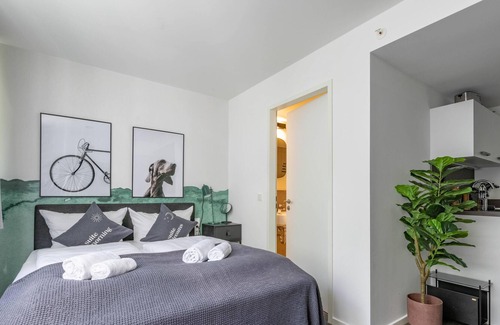 Hasenbergl-Lerchenau Ost Appartement | Munich Olschewskibogen | Suite