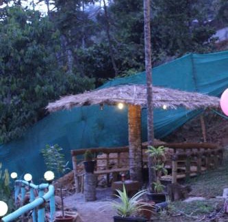 Iruttukanam Autre | Munnar Kudil Resto Cafe