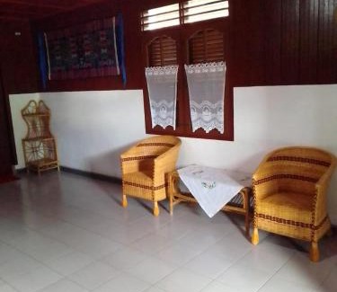 Tuk Tuk Maison | Murni Homestay Tuktuk Samosir