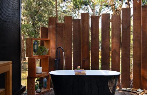 Musk Maison | Musk See Tiny Home-tranquil escape in bush setting