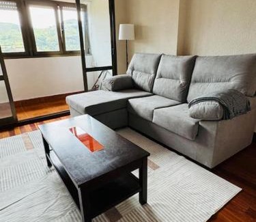 San Julian de Musques Appartement | Muskiz Retreat, playa 5 mins, WIFI gratis