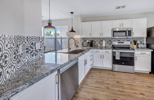Mirador Estates Maison | MUST SEE! Large 3-Bedroom Home in Downtown Gilbert