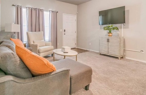 Mustang Maison | Mustang - Antler · King | Self Check-In | 4 TVs