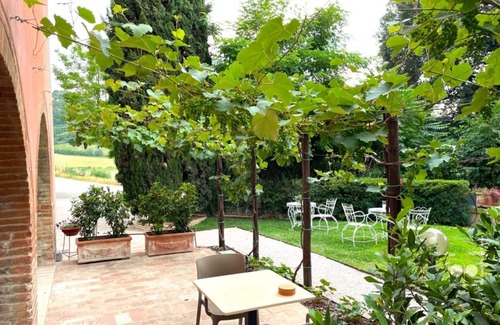 Chiusi Appartement | Mustiola - Deluxe Suite with outdoor patio