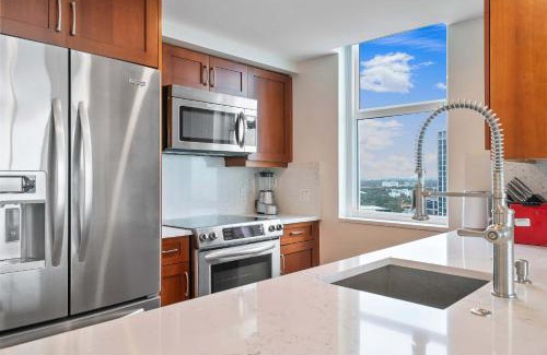Coconut Grove Appartement | MVR - Front-Row Seat to Grove-s Natural Beauty