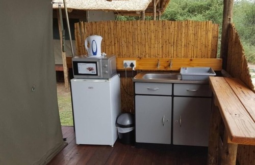 Kavimba Cabine | Mwandi View Lodge
