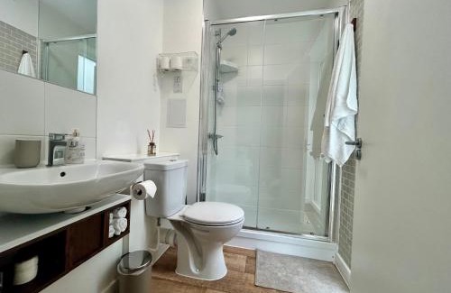 Coldharbour Maison | My Apartment Brixton - Modern Double Room with En-suite