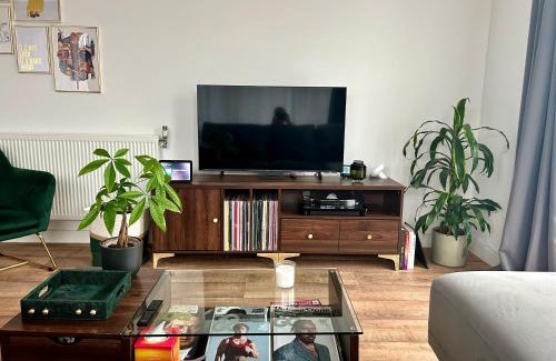 Coldharbour Maison | My Apartment Brixton - Modern Double Room with En-suite