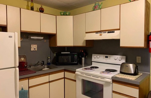 Mount Carmel Appartement | My Cousin Sonny’s Place