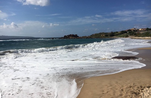Portoscuso Villa | Mon refuge fleuri dans les vagues