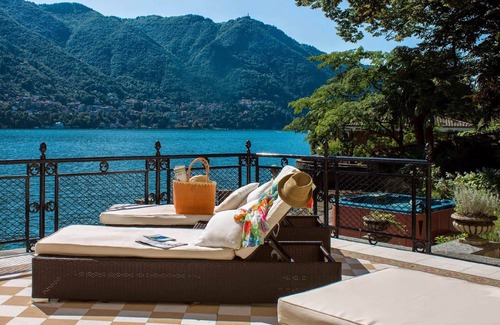 Moltrasio Villa | Villa à Moltrasio avec 8 chambres à coucher, 16 couchages