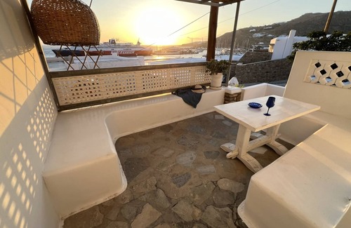 Tourlos Appartement | Mykonos Violet Nest - Sea View Escape