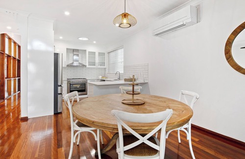 Bardon Maison | Myriams Cottage Pool house in Bardon executive private gorgeous bathroom