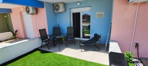 Nea Peramos Maison | Myrteni studio I