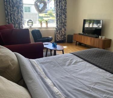 Uddevalla Appartement | Mysig lägenhet, nära det mesta!