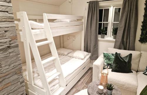 Leksand Municipality Maison | Mysig timmerstuga på dalagård