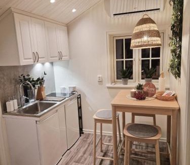 Leksand Municipality Maison | Mysig timmerstuga på dalagård